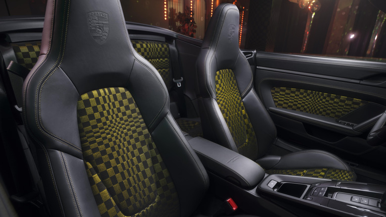 Seats of the Porsche 911 Spirit 70
