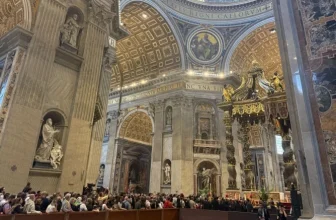 Grief, sorrow in endless lines to bid farewell to Pope Francis