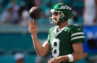 Aaron Rodgers’ Jets exit shines light on who Aaron Glenn is