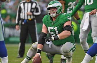 Eagles, center Cam Jurgens reach 4-year, $68M extension