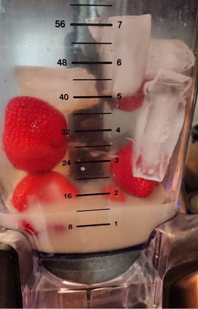 strawberry smoothie ingredients