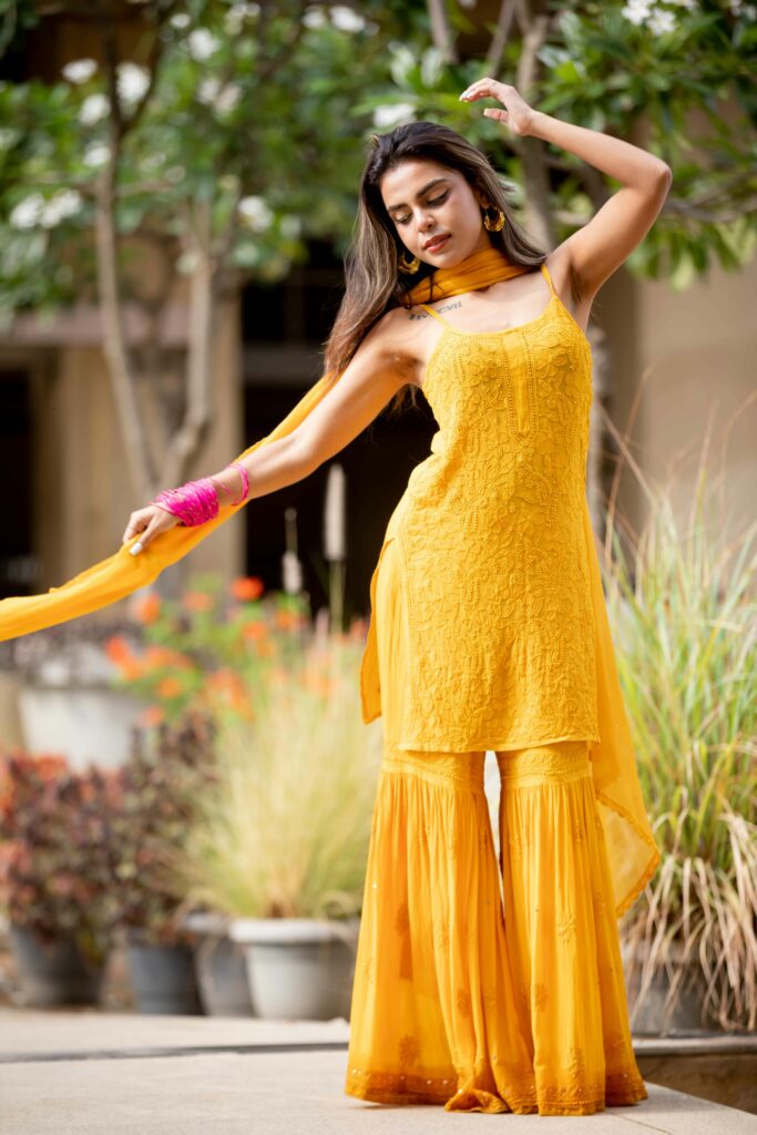 5 Vibrant Holi Looks That Will Make You Stand Out