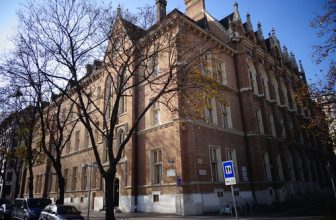 Wien, 1. Bezirk, Beethovenplatz (art of schools of Vienna), Akademisches Gymnasium, Academic Gymnasium (built by Friedrich von Schmidt, 1863-65); Neogotik