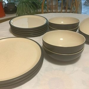 Denby Cook and dine (black)- 3 dinner plates  £25  5 breakfast plates 9 1/4" £29