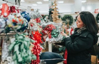 Holiday scams spike during Black Friday as scammers target shoppers