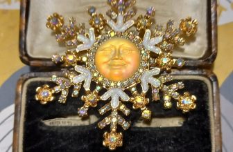 Large Gold Christmas Snowflake Moon Face Brooch Pin Aurora Borealis Crystal AB