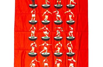 Arsenal Legends microfibre beach towel with bag