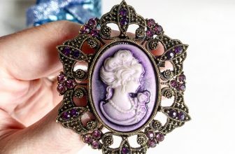 Purple Brooch Vintage Style Antique Accessories Beauty Fashion Girls Jewellery