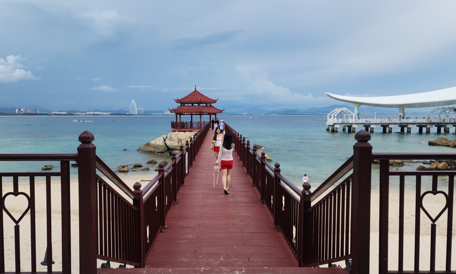 Wuzhizhou Island Lover's Bridge