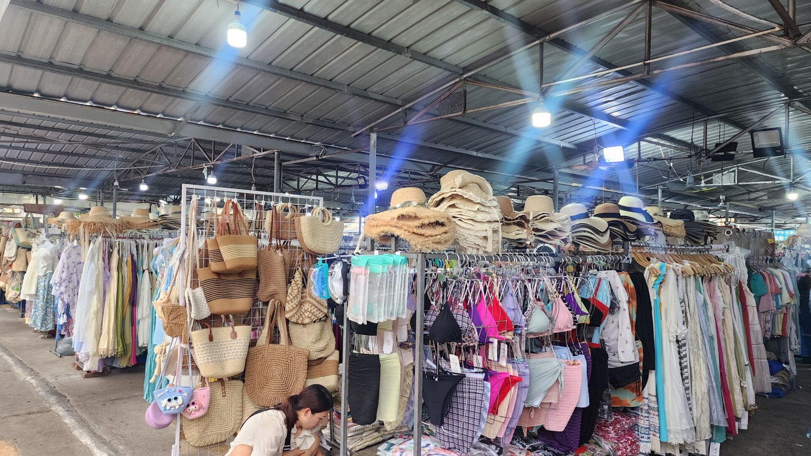 Hainan Travel (Night Market)