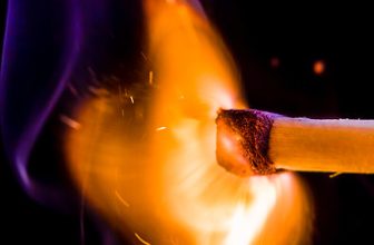 “I han es Zündhölzli azündt” – Mani Matter