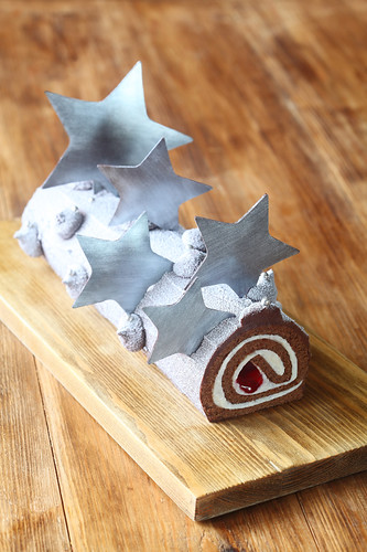 Chocolate Roulade with Rosemary Cream and Red Currant Confit