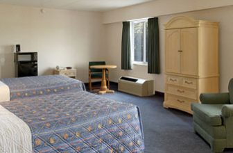 Hotel near DTW Airport, Riverside Roller Skating Hotel.