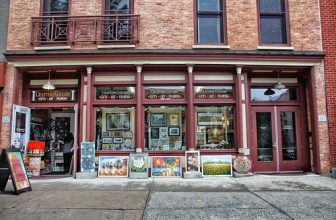 Saratoga Springs – New York – Crafters Gallery – Commercial  Store Front