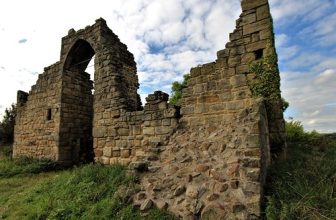 Derwent Walk Country Park, Old Hollinside Manor, Gateshead, Tyne & Wear, England.