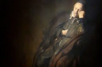 “Vecchio dormiente” (1629), olio su tavola. Rembrandt Van Rijn (Leida 1606 – Amsterdam 1669). Torino, Musei Reali – Galleria Sabauda. Mostra “Rembrandt incontra Rembrandt –  Dialoghi in Galleria”, presso la Galleria Sabauda. Torino, Italia