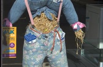 M&M Products Quality Home Appliance, 255 Dundas Street East, Scarecrow & Treat Walk, Waterdown, Hamilton, ON