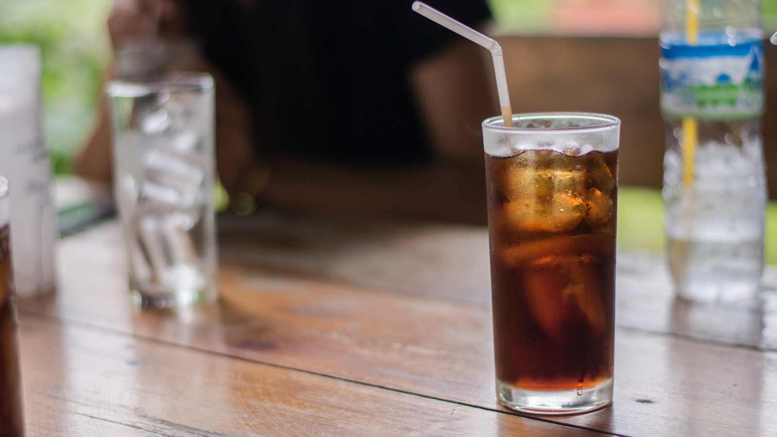 17 ‘Polite’ Things Fast-Food Workers Secretly Hate—And What You Should Do Instead