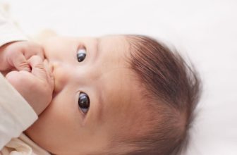 How to Do Your Own Baby Photoshoot at Home