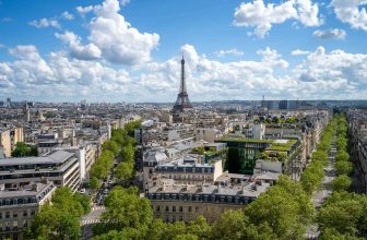 11 Touristy Things Worth Doing in Paris (and 5 You Can Skip)