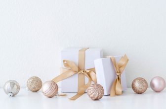 How To Give Meaningful Gifts When You’re on a Tight Budget