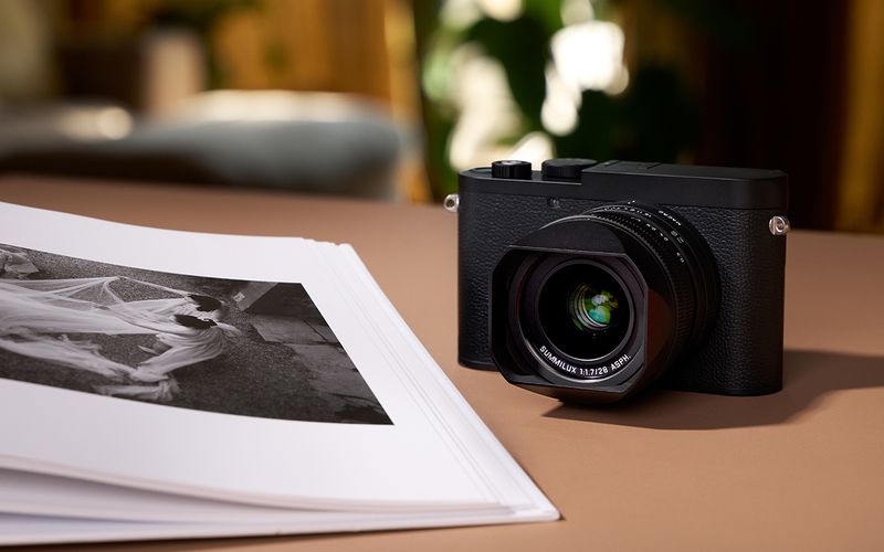 Leica Q2 (or Q2 Monochrom / Q3)