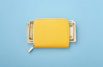 What Are the Best Banks for Low-Fee Checking Accounts in Illinois?