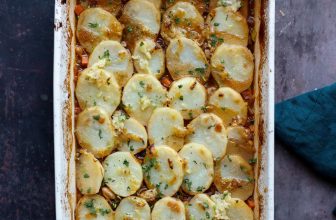 1-Pan Mushroom Potato Casserole with Herbed Garlic Butter