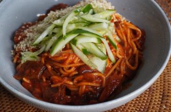 Bibim Guksu (Korean Spicy Cold Noodles)