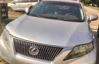 Domestic worker nabbed along Minna-Abuja road after stealing car from employer in Lagos