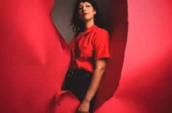 Deep Sea Diver’s Jessica Dobson Shares the First Song That Made Her Cry