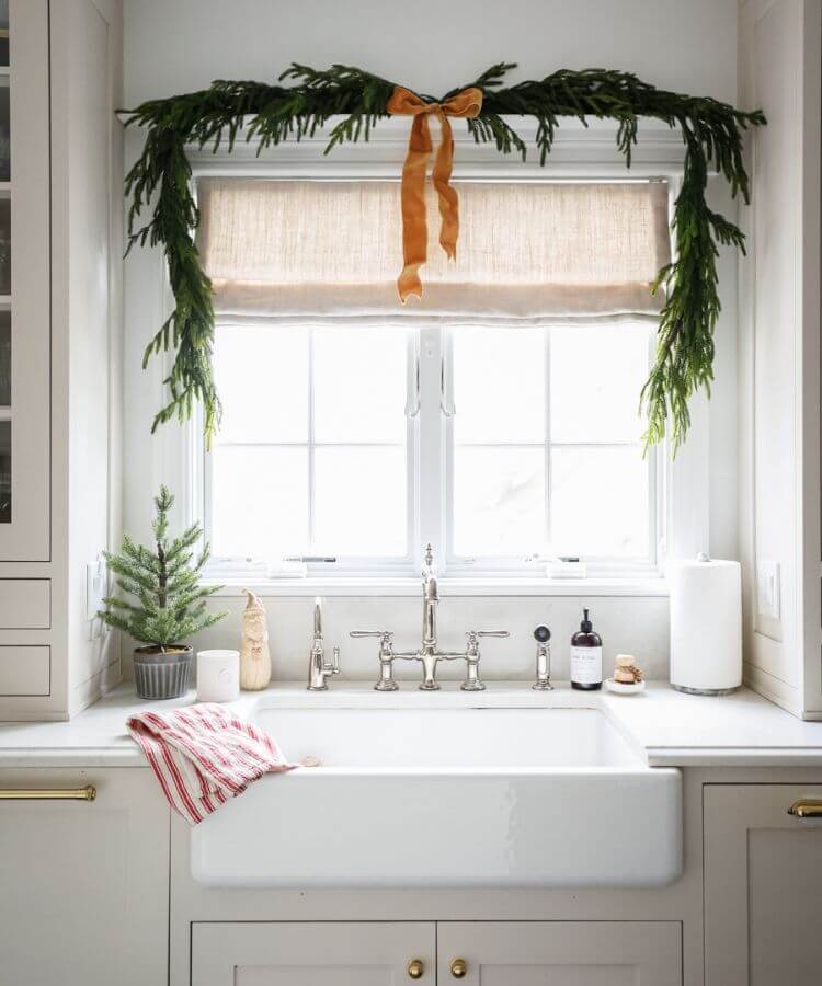 holiday decorating ideas garland around window