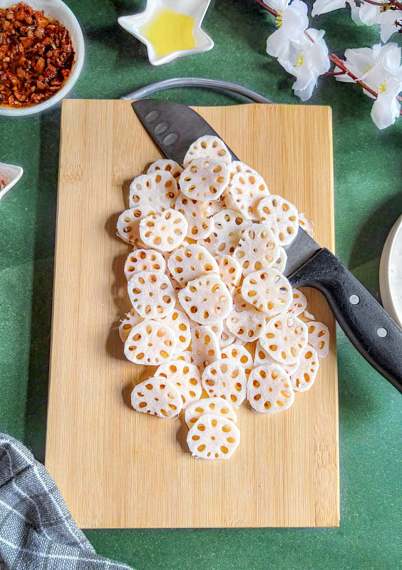 how to make lotus stem chips