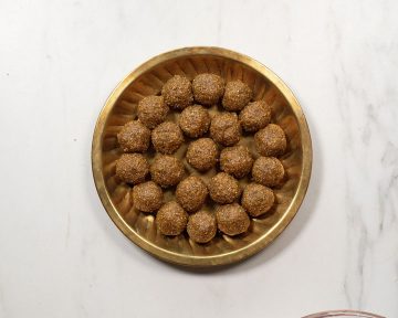 Stuffing for munthiri kothu