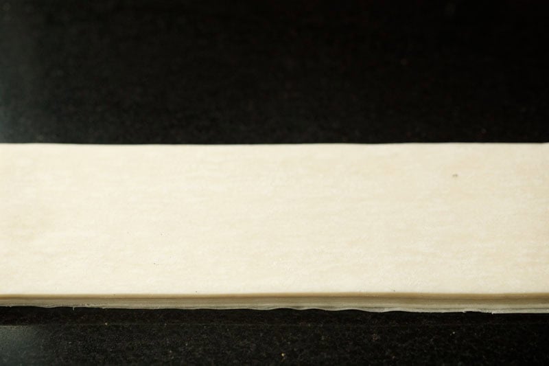 Flat sheet of samosa pastry dough, also called as samosa patti.