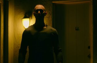 A hustler falls prey to a sinister psycho in the tense Dekkoo-original thriller ‘The Prodigy’ – Discover great gay stories.