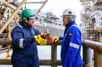 Scottish politicians recognise work of offshore industry chaplains