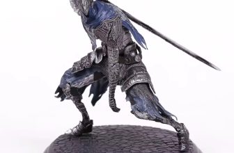 Dark Souls Artorias the Abysswalker 17cm PVC Figure – Limited Edition Figurine