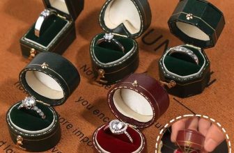 Vintage Leather Flannel Ring Box Small Exquisite Heart Shape Engagement Ring Box