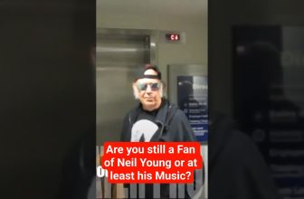 #Rock #musician #NeilYoung #celebrity
