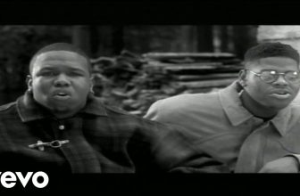 Boyz II Men – Let It Snow (Official Music Video) ft. Brian McKnight