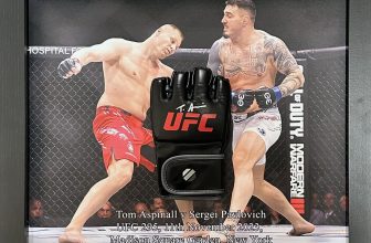 SIGNED & FRAMED TOM ASPINALL UFC GLOVE SEE PROOF MMA & COA