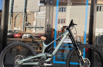 24 YT Tues Core 3 DH Bike Size Small – Fully reconditioned with warranty UK shop