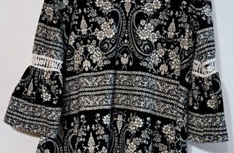 “Sequin Heart” Girls Black/ White Dress. Size 8.