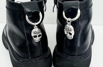 2Pcs Patterned Skull Head Metal DM Boot Charms ~ Gothic ~ Bag Clip Accessories