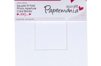 Papermania 300 GSM Square Tri Fold Window Aperture Card Blanks Envelopes 10Pack