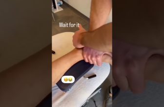 Chiropractor on YouTube fixed my Ankle 🙌💪 #shorts #chiropractic