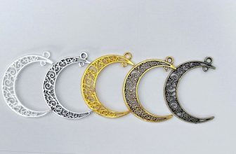 Tibetan Alloy Filigree Crescent Moon Antique Silver Connector / Pendants