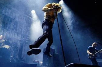 Besinningslösa Refused sliter all nostalgi i småstrimlor