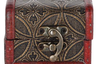 Vintage Small Treasure Chest Decorative Wooden Jewelry Lock Box Gift Case